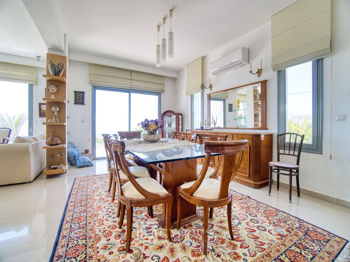 Image No.13-6 Bed Villa for sale