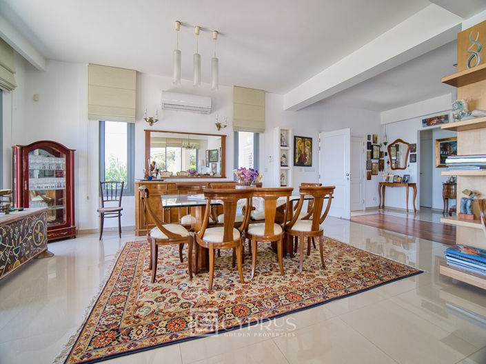 Image No.14-6 Bed Villa for sale