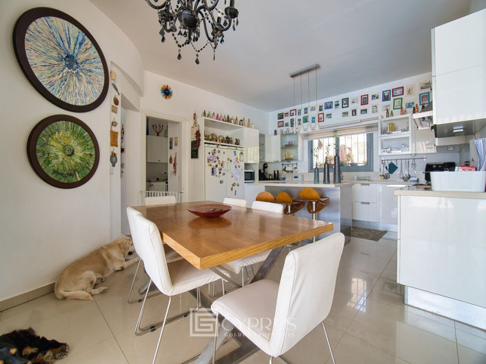 Image No.19-6 Bed Villa for sale