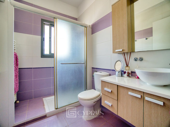 Image No.25-6 Bed Villa for sale