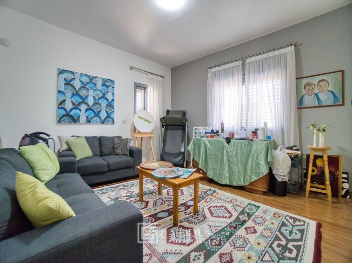 Image No.28-6 Bed Villa for sale