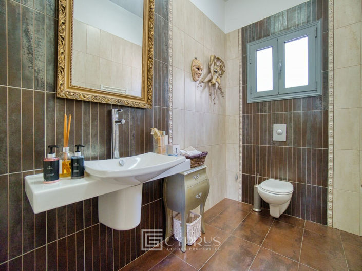 Image No.34-6 Bed Villa for sale