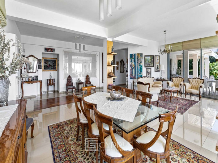 Image No.9-6 Bed Villa for sale