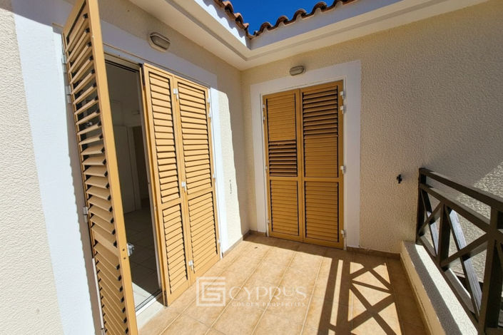 Image No.7-3 Bed Villa for sale
