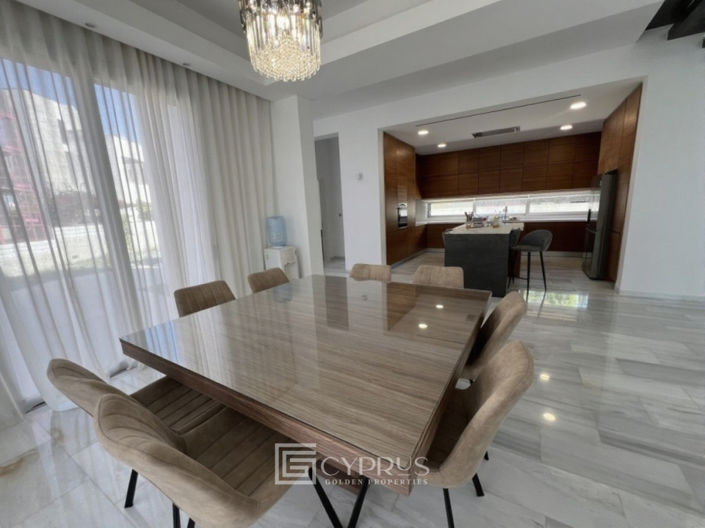 Image No.18-6 Bed Villa for sale
