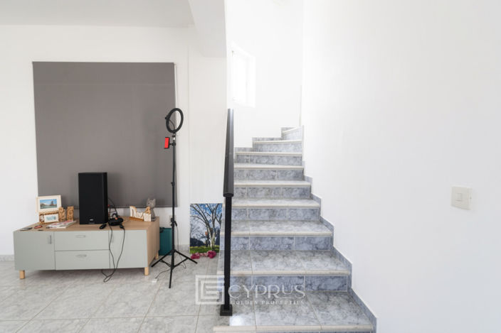 Image No.7-2 Bed Townhouse for sale