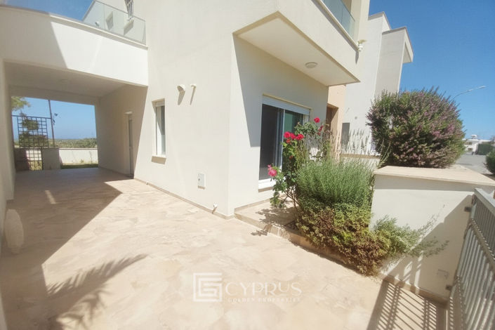 Image No.2-3 Bed Villa for sale