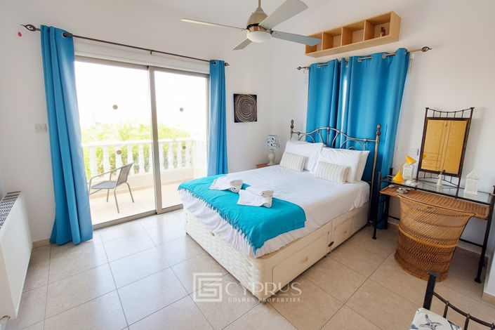 Image No.11-3 Bed Villa for sale