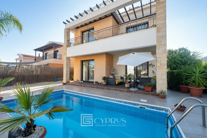 Image No.2-3 Bed Villa for sale