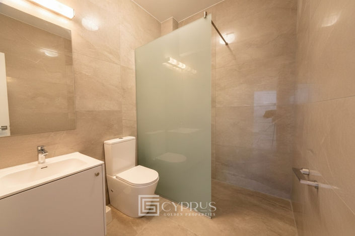 Image No.19-2 Bed Townhouse for sale