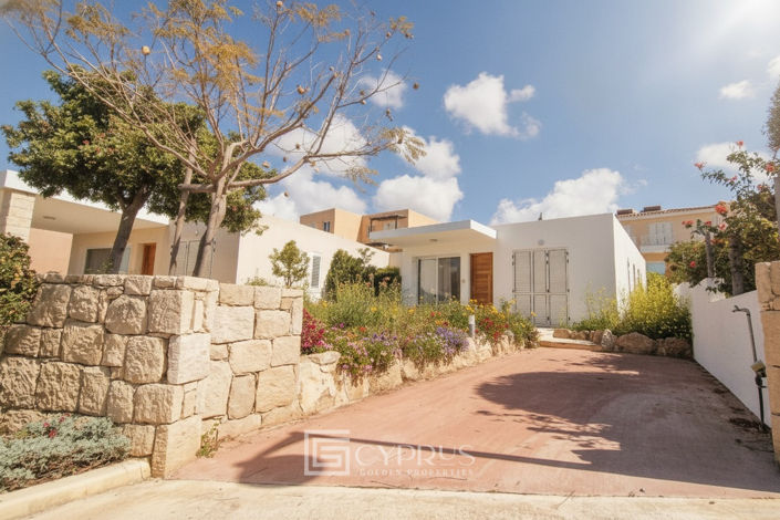 2 Bedroom Villa in Chloraka, Paphos