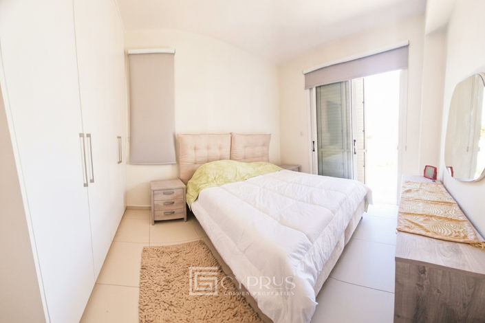 Image No.12-2 Bed Bungalow for sale