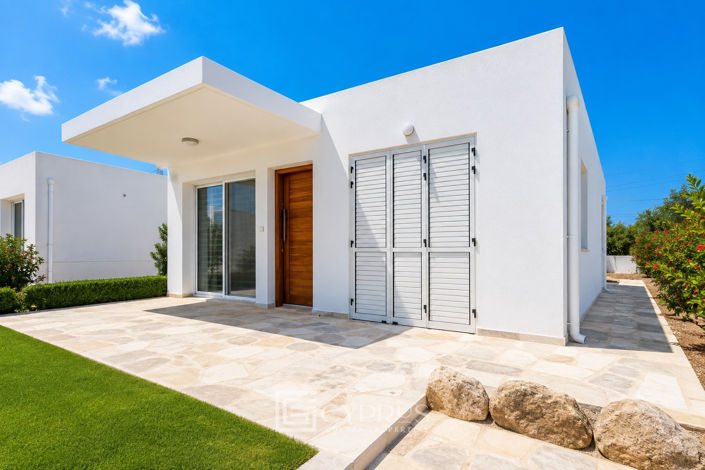 Image No.2-2 Bed Bungalow for sale