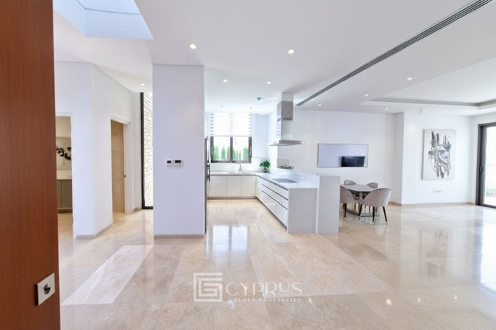Image No.20-5 Bed Villa for sale