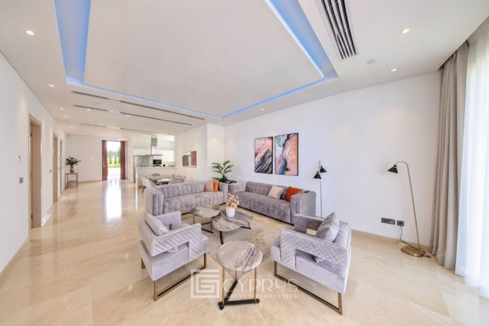 Image No.27-5 Bed Villa for sale