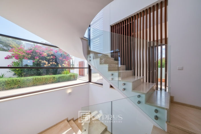 Image No.29-5 Bed Villa for sale