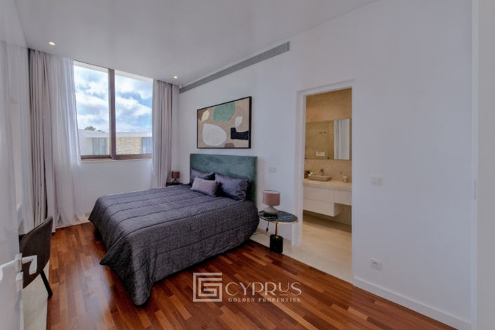 Image No.34-5 Bed Villa for sale