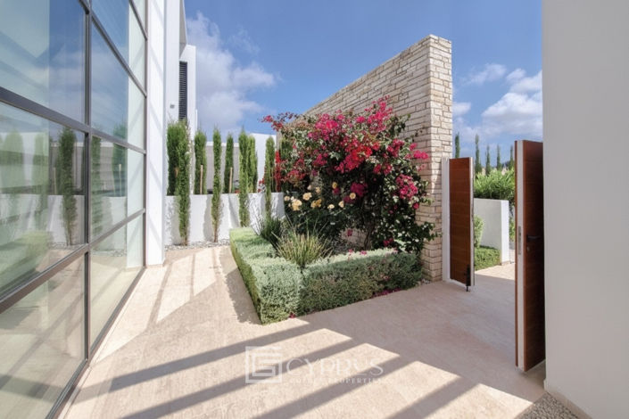 Image No.4-5 Bed Villa for sale