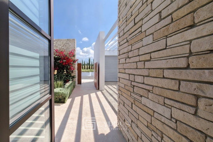 Image No.5-5 Bed Villa for sale