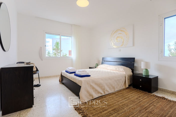 Image No.16-2 Bed Apartment for sale