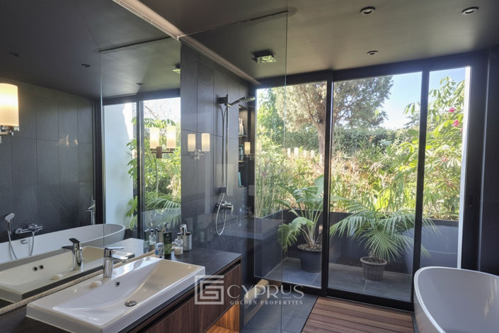 Image No.27-4 Bed Villa for sale