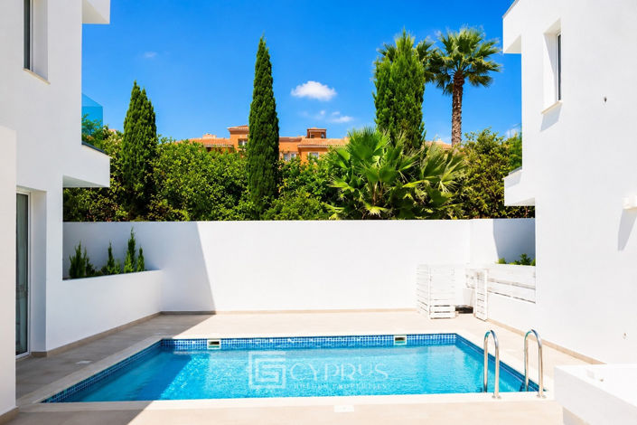 Image No.2-3 Bed Villa for sale