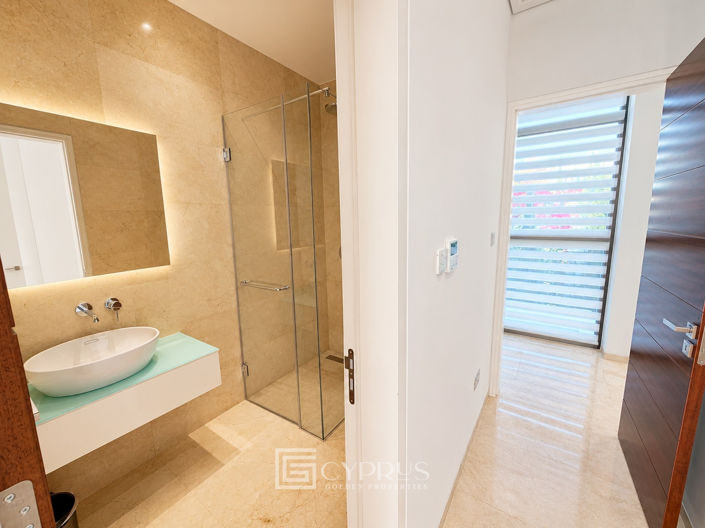Image No.24-4 Bed Villa for sale