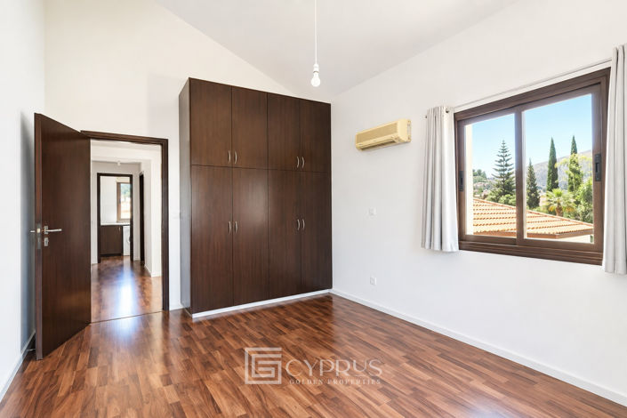 Image No.18-3 Bed Villa for sale