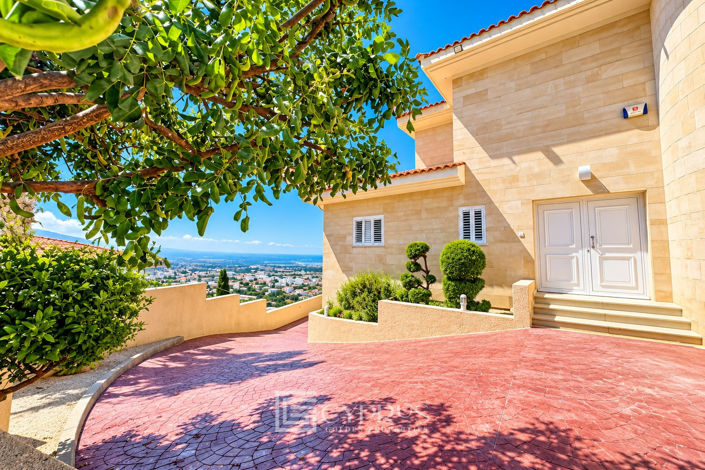 Image No.2-4 Bed Villa for sale