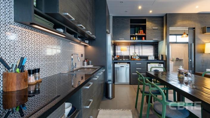 Image No.10-3 Bed Villa for sale