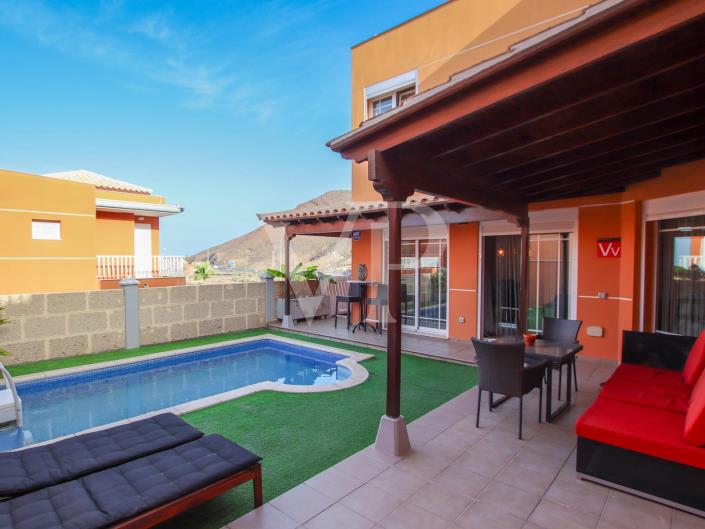 Image No.1-Maison / Villa de 4 chambres à vendre à Los Cristianos