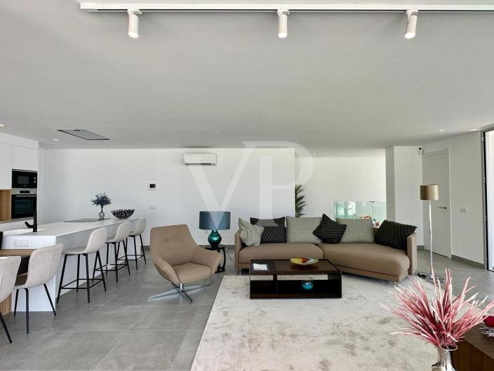 Image No.6-3 Bed Villa for sale