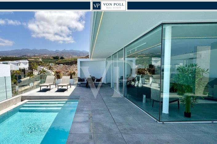 Image No.1-3 Bed Villa for sale