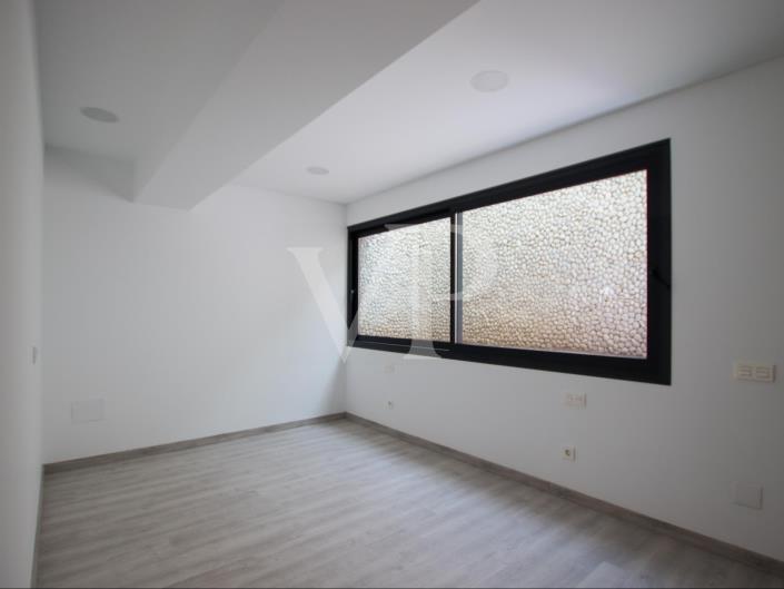 Image No.38-4 Bed Villa for sale