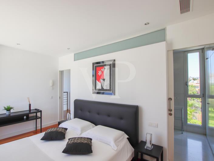 Image No.36-5 Bed Villa for sale