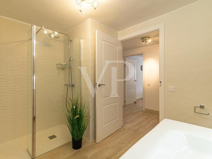 Image No.23-4 Bed Villa for sale