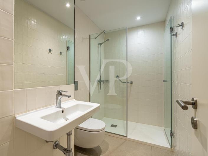 Image No.44-5 Bed Villa for sale