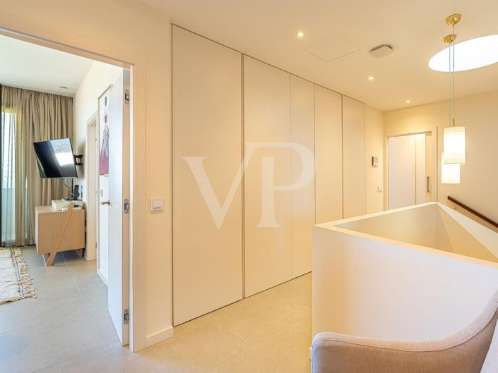 Image No.54-5 Bed Villa for sale