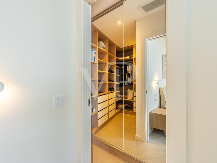 Image No.58-5 Bed Villa for sale