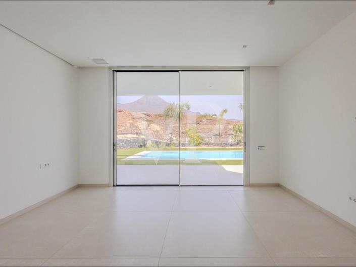 Image No.13-4 Bed Villa for sale