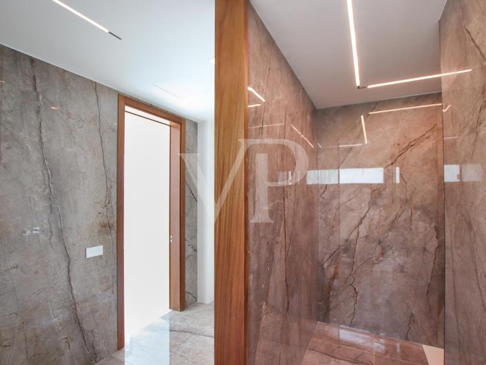 Image No.37-4 Bed Villa for sale