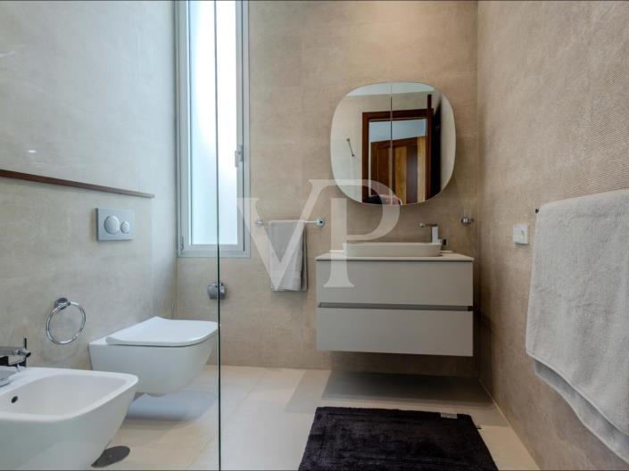 Image No.15-4 Bed Villa for sale