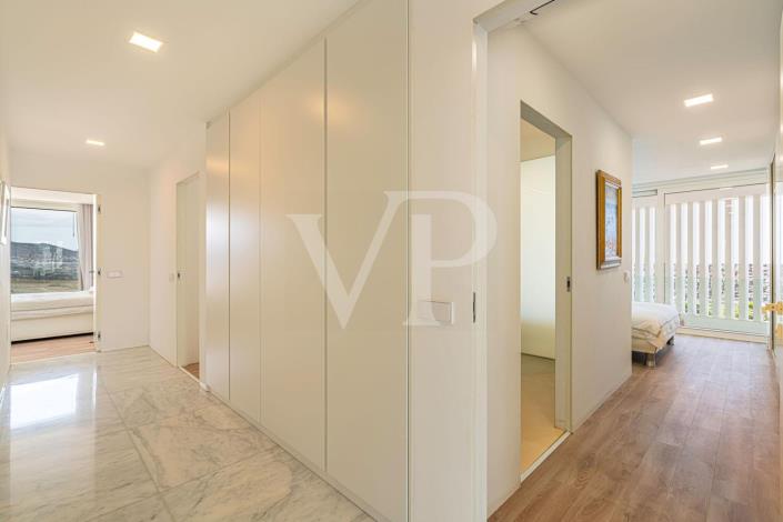 Image No.44-5 Bed Villa for sale