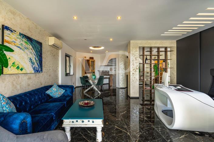 Image No.9-2 Bed Country House for sale