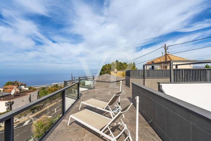 Image No.15-2 Bed Country House for sale