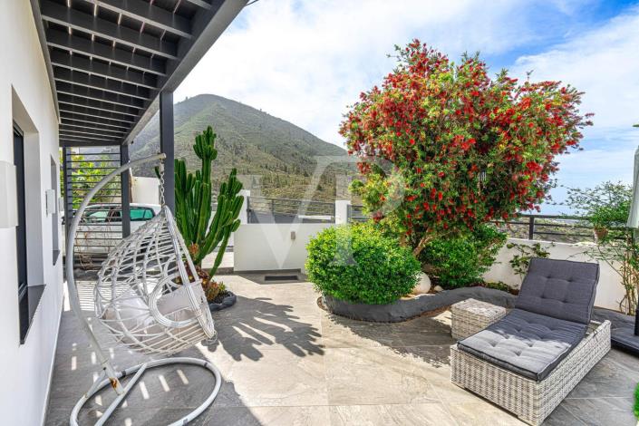 Image No.23-2 Bed Country House for sale