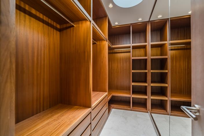 Image No.6-4 Bed Villa for sale