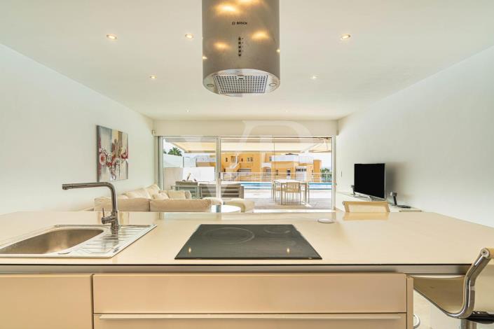 Image No.19-2 Bed Apartment for sale