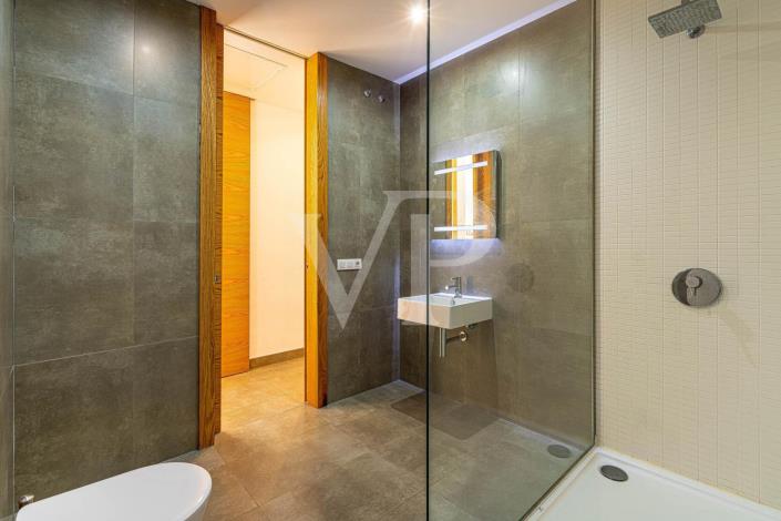 Image No.28-2 Bed Apartment for sale