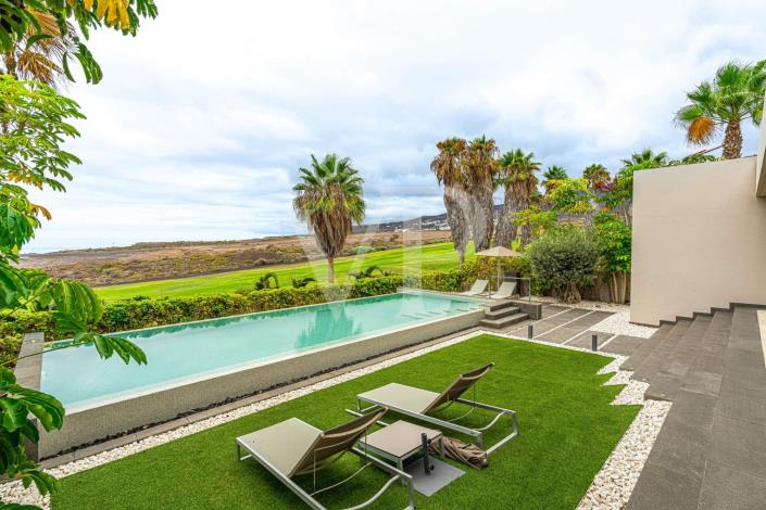 Image No.5-5 Bed Villa for sale